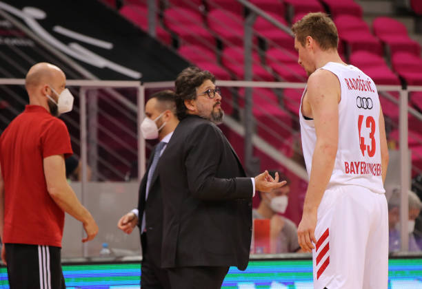 对视频都让 对视频都让